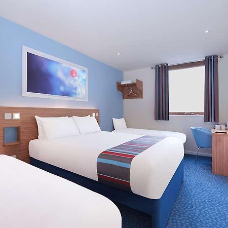 Travelodge Hotel Macclesfield Central Room photo