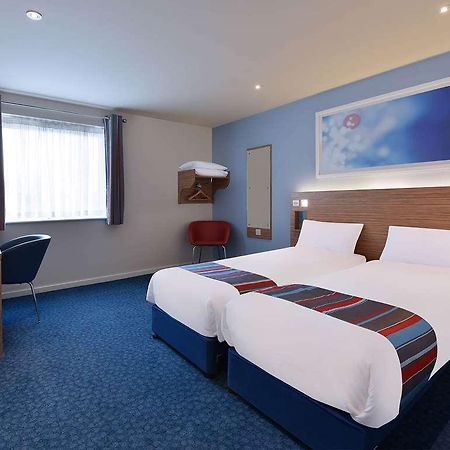 Travelodge Hotel Macclesfield Central Room photo